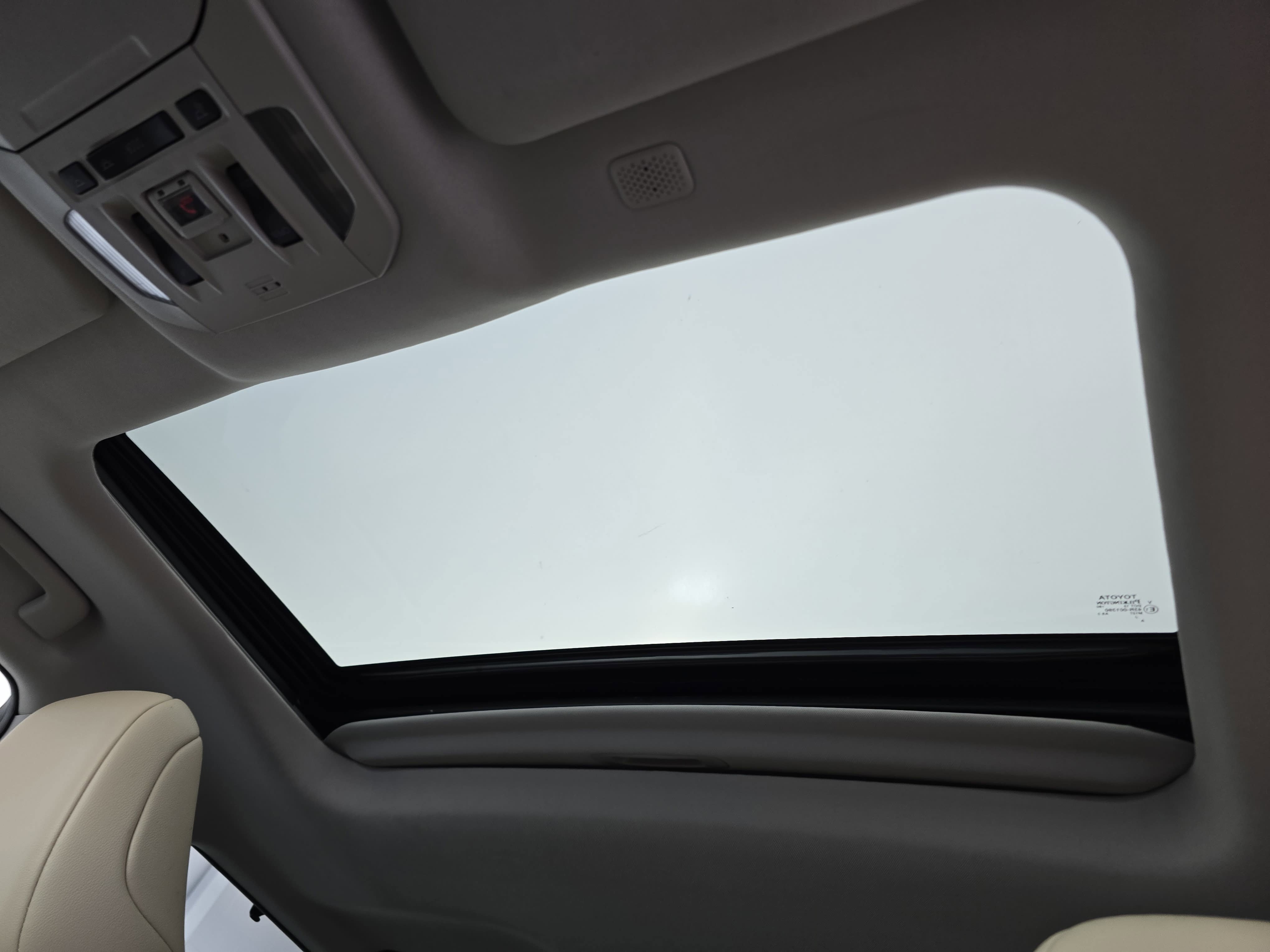 Used 2022 Toyota Highlander XLE image 31