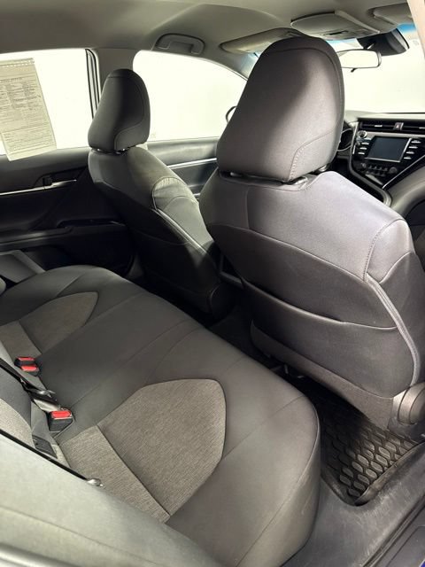 Used 2018 Toyota Camry LE FWD image 27