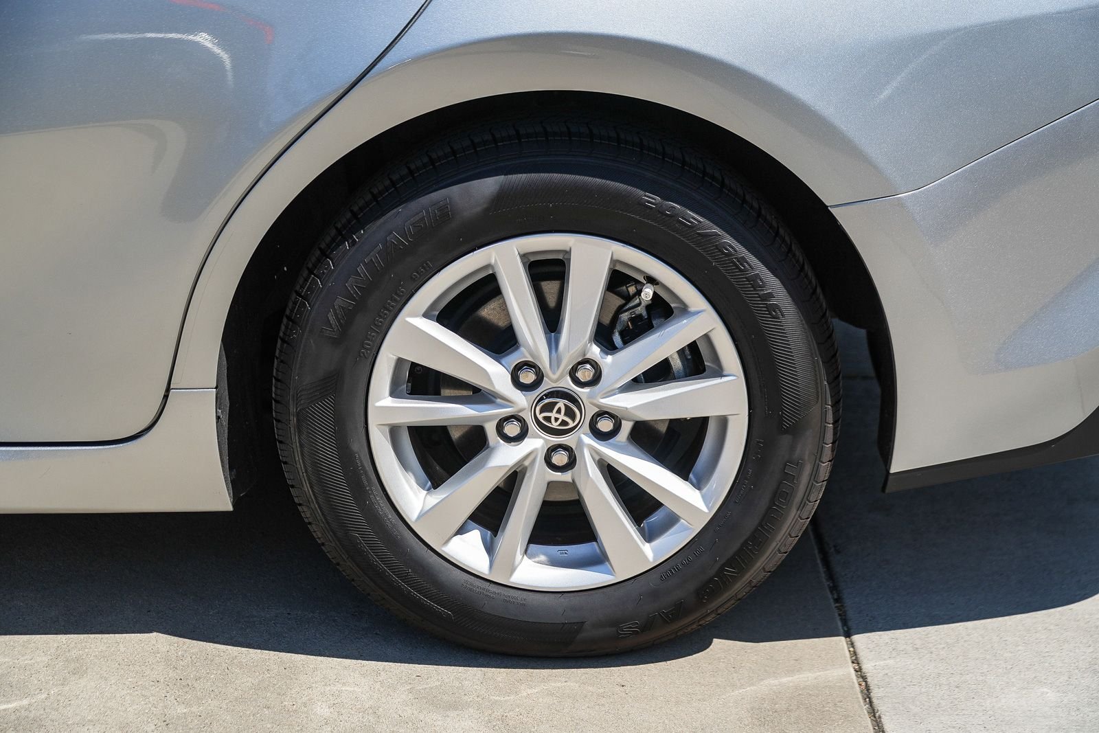 Certified 2025 Toyota Camry LE FWD image 10