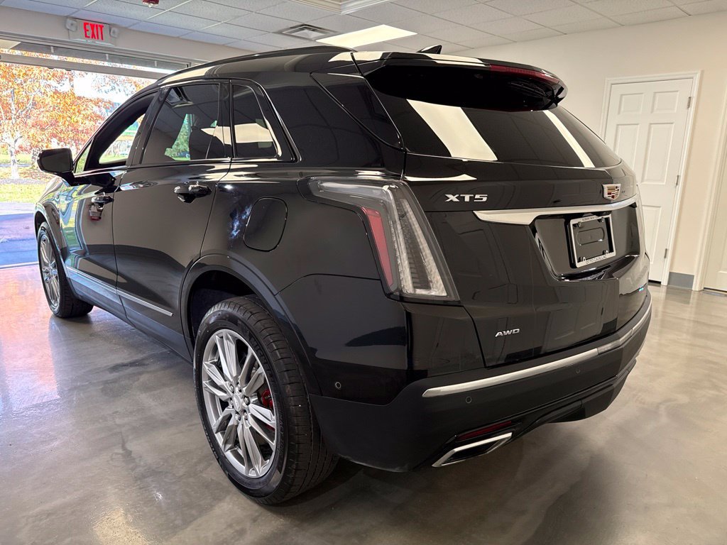 Used 2026 Cadillac XT5 Sportv w/ LPO, Floor Liner Package AWD/4WD image 3