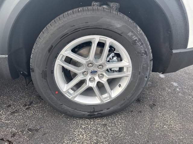 Used 2025 Ford Explorer Active image 34