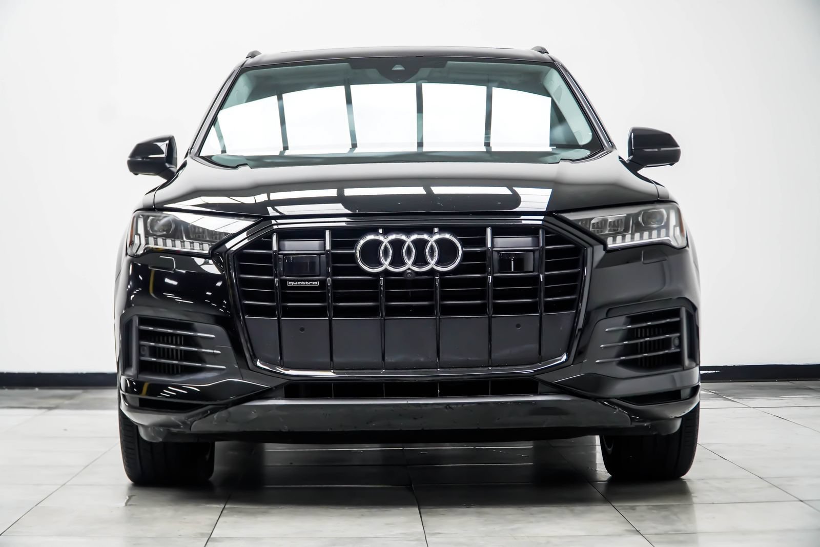 Used 2024 Audi Q7 3.0T Prestige AWD/4WD image 9