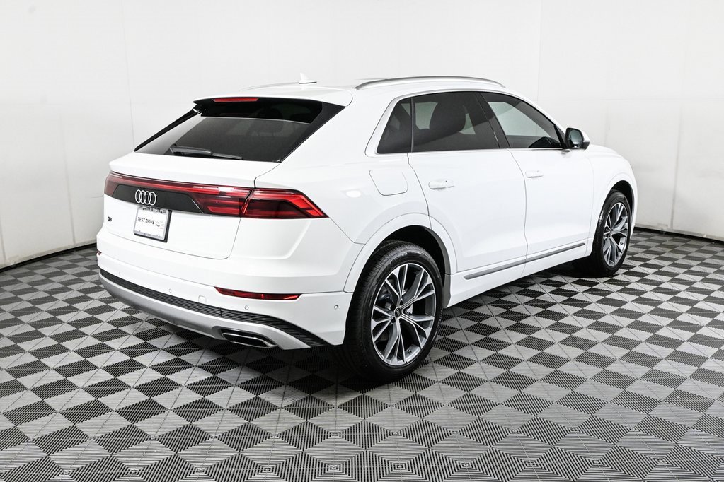 New 2025 Audi Q8 Premium image 3