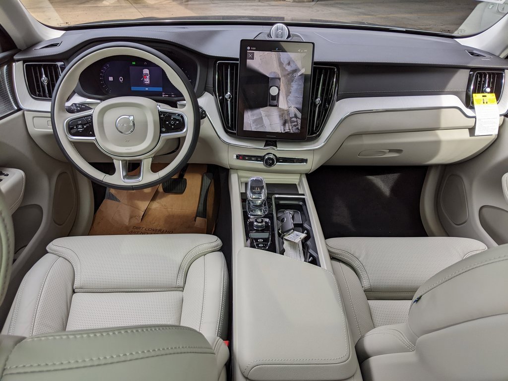 New 2026 Volvo XC60 T8 Ultra image 13