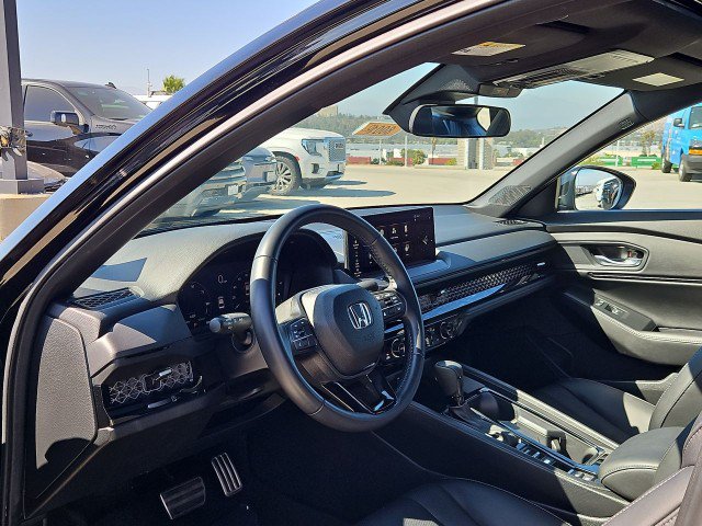 Used 2025 Honda Accord Sport image 10