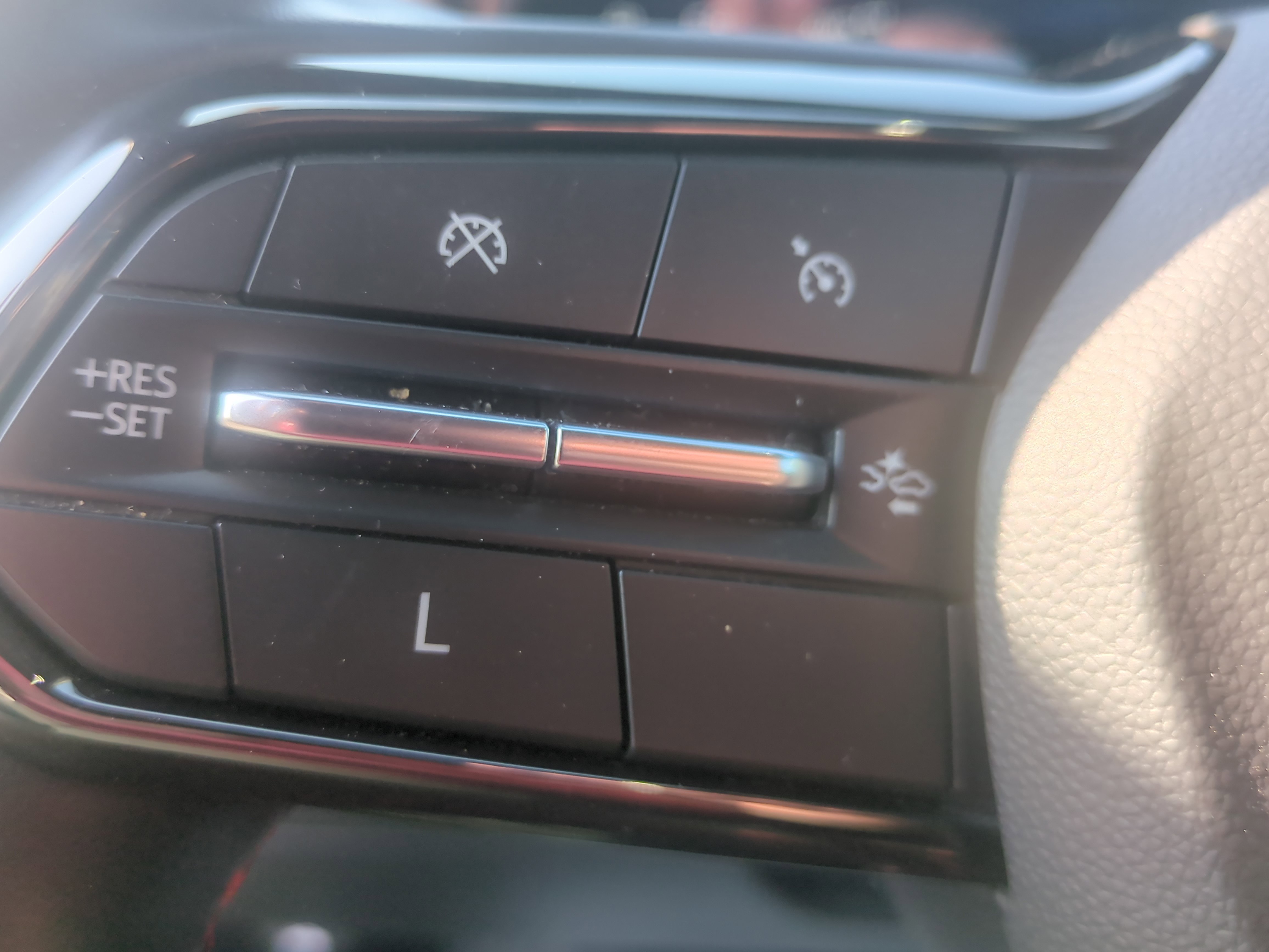 Used 2025 Chevrolet Equinox RS w/ Safety and Technology Package image 15