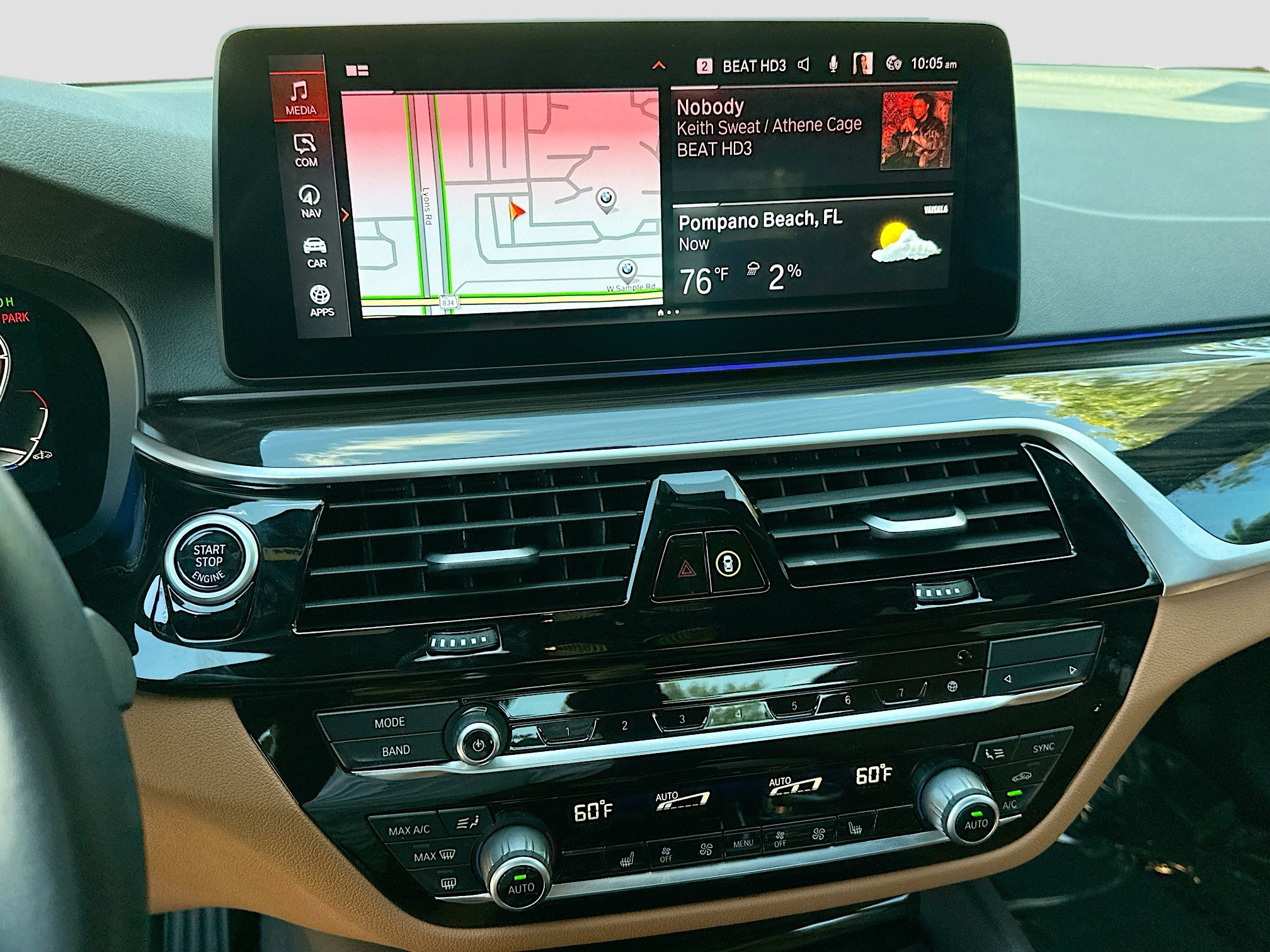 Used 2023 BMW 540i w/ Premium Package image 13