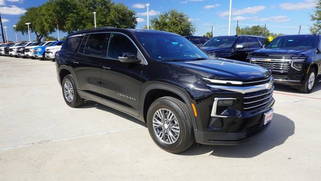 New 2026 Chevrolet Traverse LT image 3