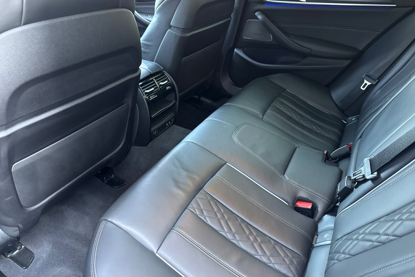 Certified 2023 BMW M550i xDrive image 15