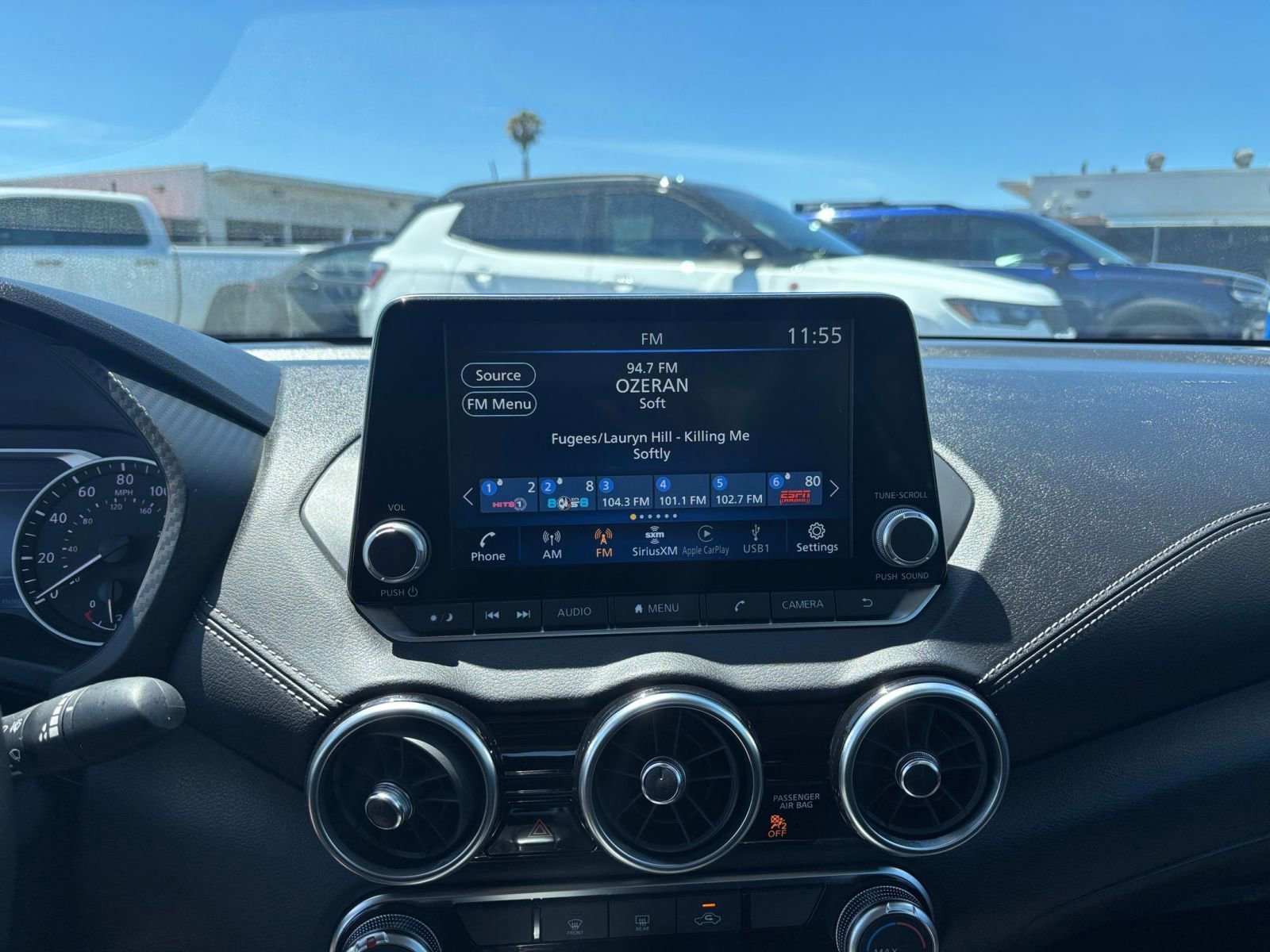 Used 2025 Nissan Sentra SV image 20