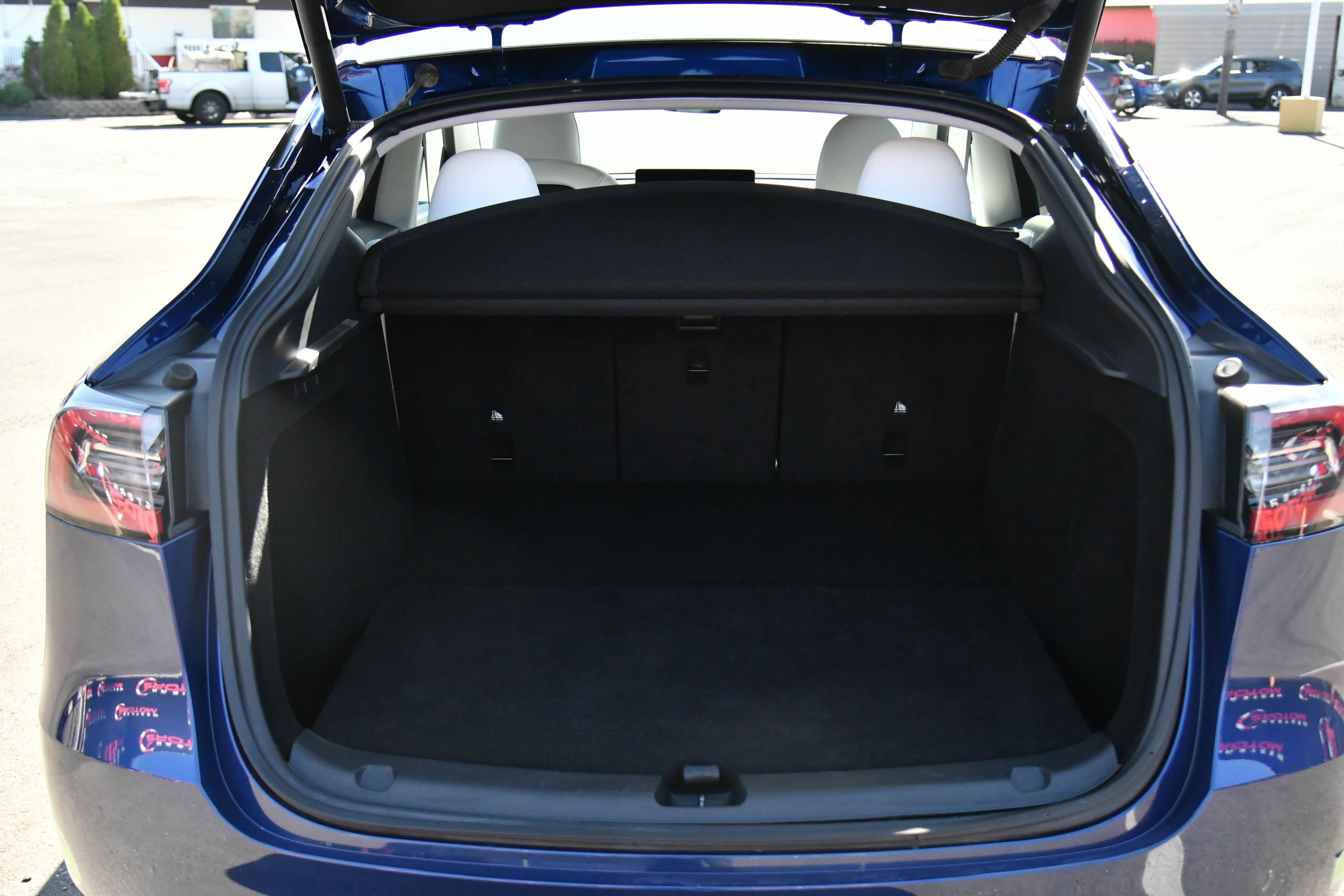 Used 2023 Tesla Model Y Long Range AWD/4WD image 37
