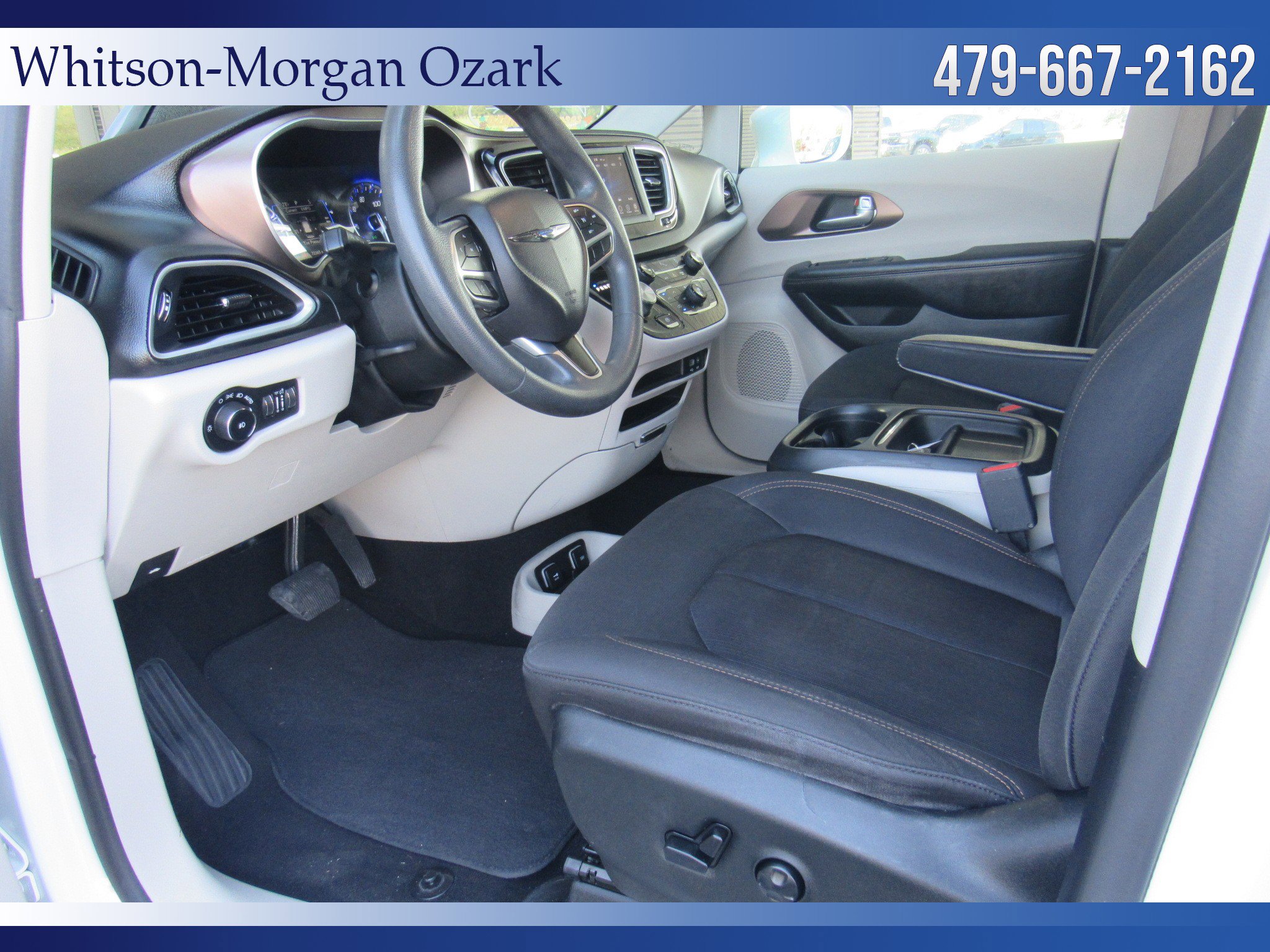 Used 2018 Chrysler Pacifica Touring Plus w/ Tire & Wheel Group image 22