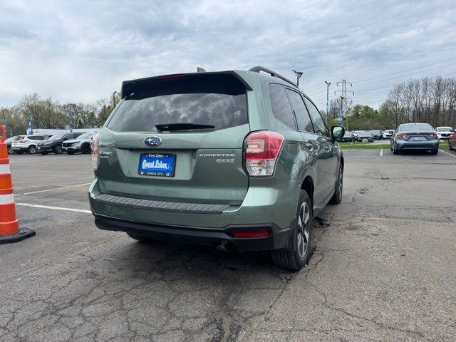 Used 2017 Subaru Forester 2.5i Premium w/ All-Weather Package AWD/4WD image 2