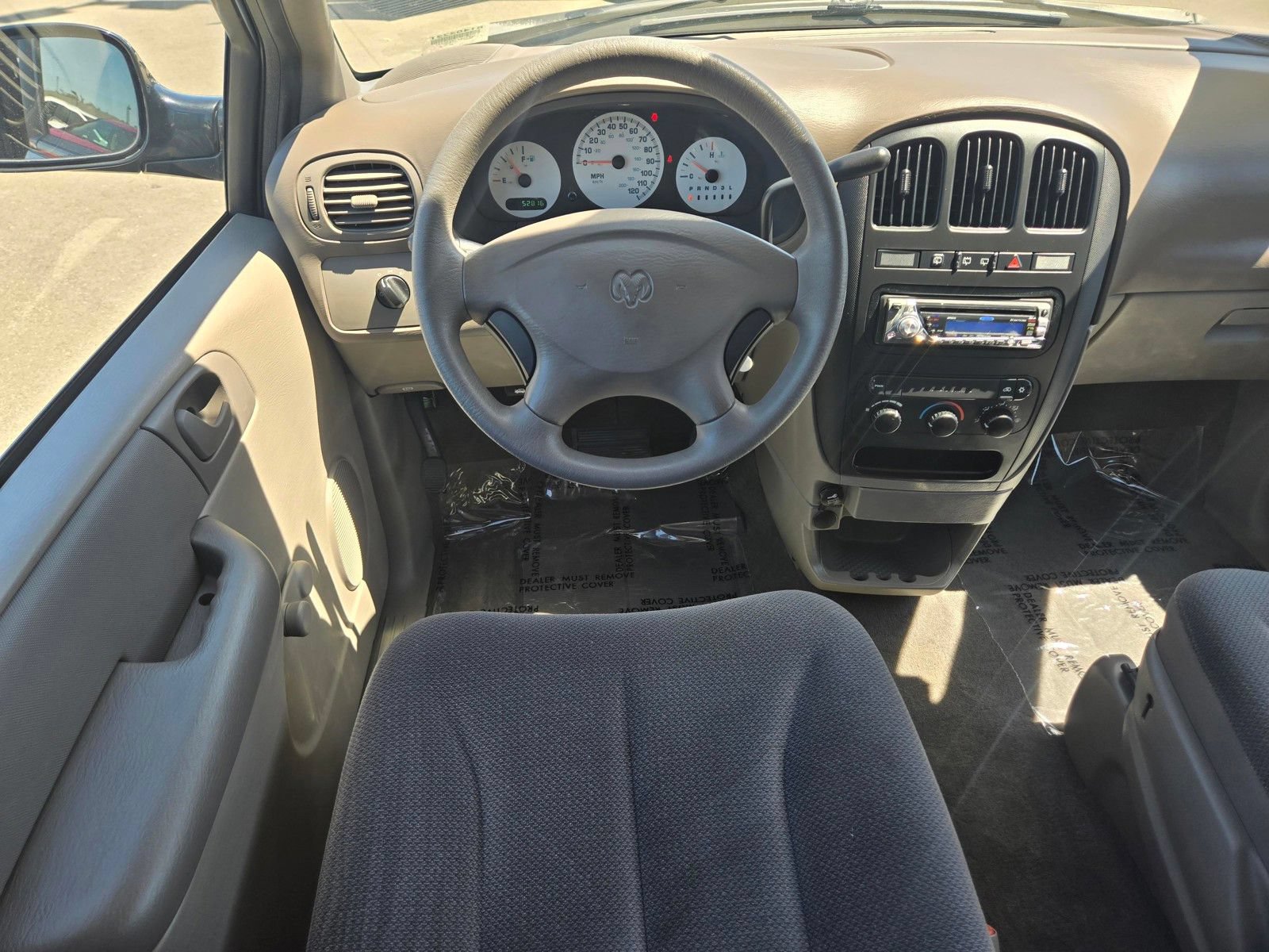 Used 2003 Dodge Caravan SE FWD image 18