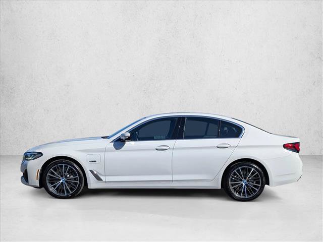 Used 2023 BMW 530e w/ Premium Package image 8
