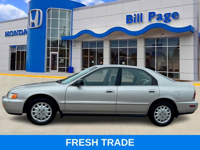 Used 1996 Honda Accord EX image 2