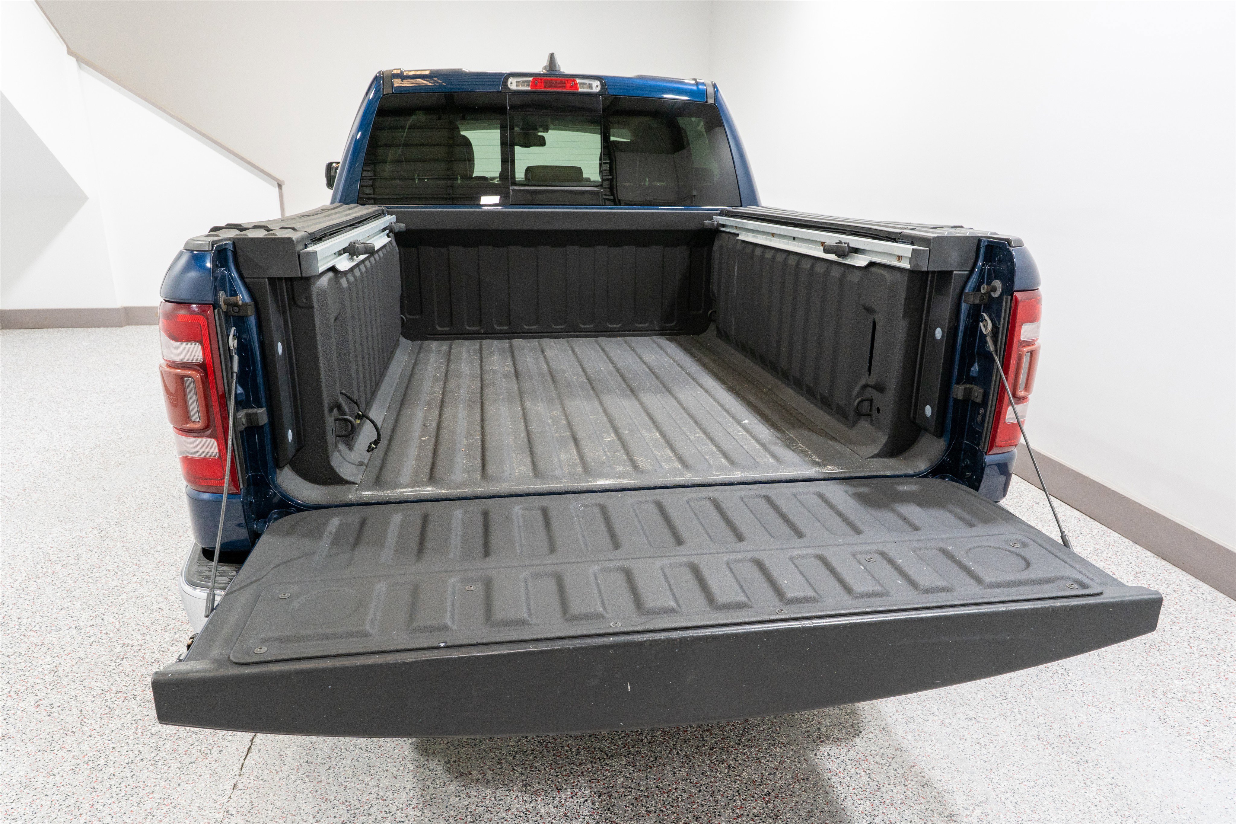 Used 2020 RAM 1500 Laramie image 11