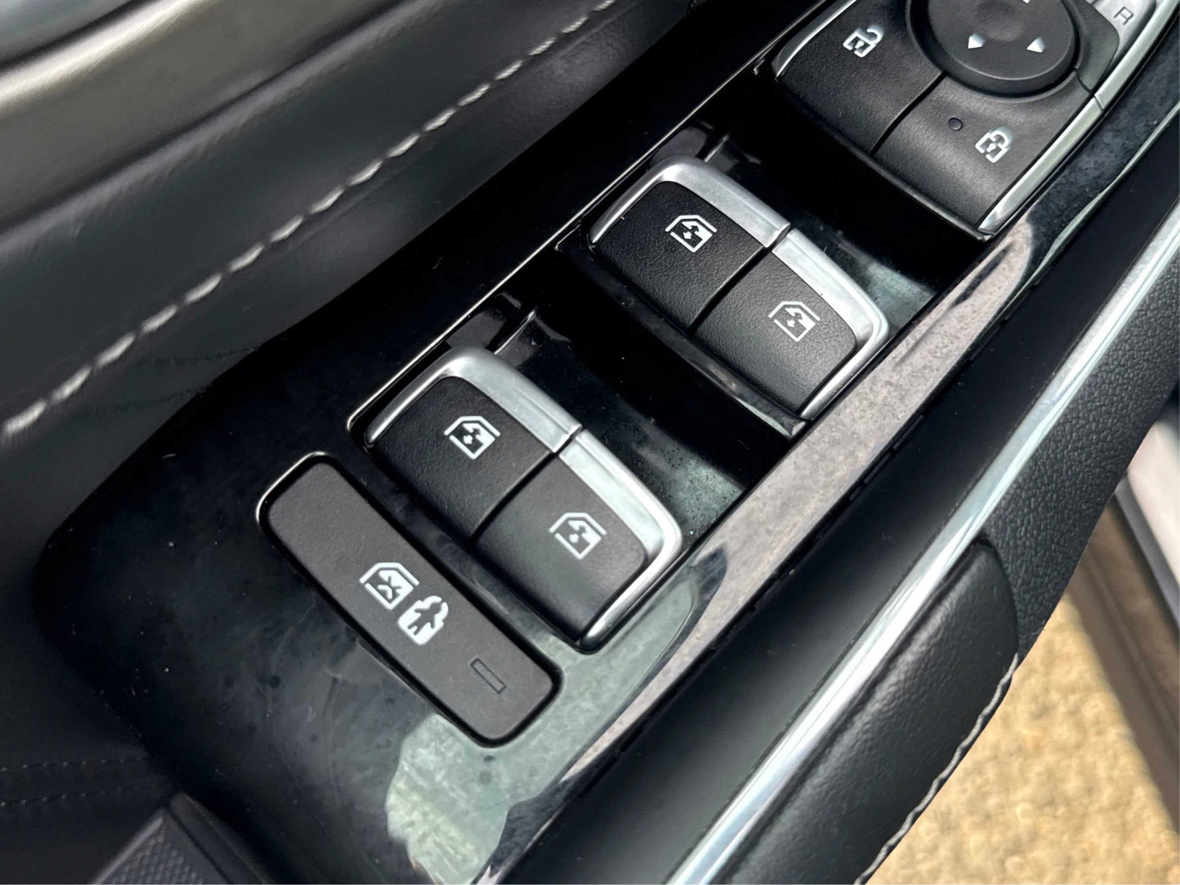 Used 2022 Kia Sorento SX AWD/4WD image 39