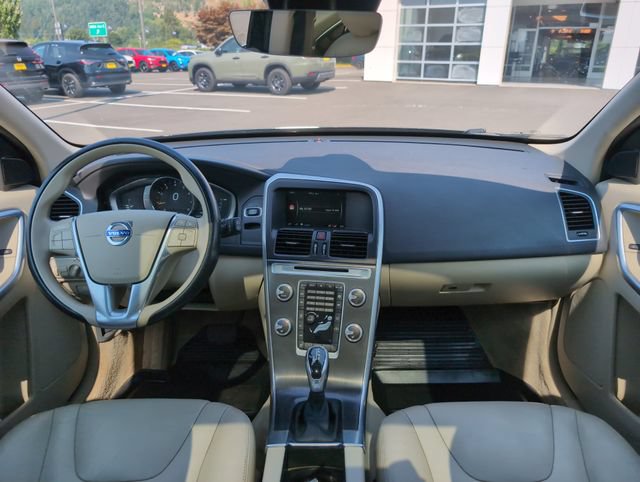 Used 2016 Volvo XC60 T5 Premier w/ Proximity Package AWD/4WD image 13