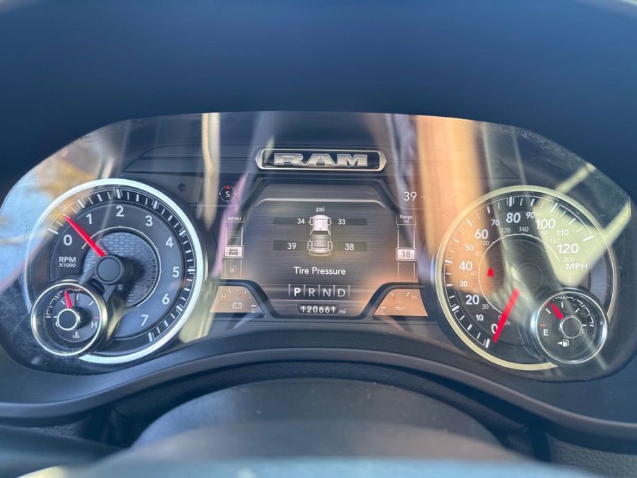 Used 2020 RAM 1500 Laramie image 11