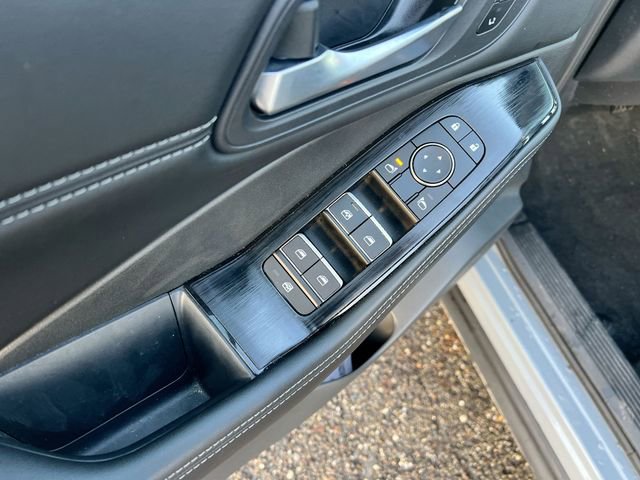 Used 2023 Nissan Rogue SL image 17