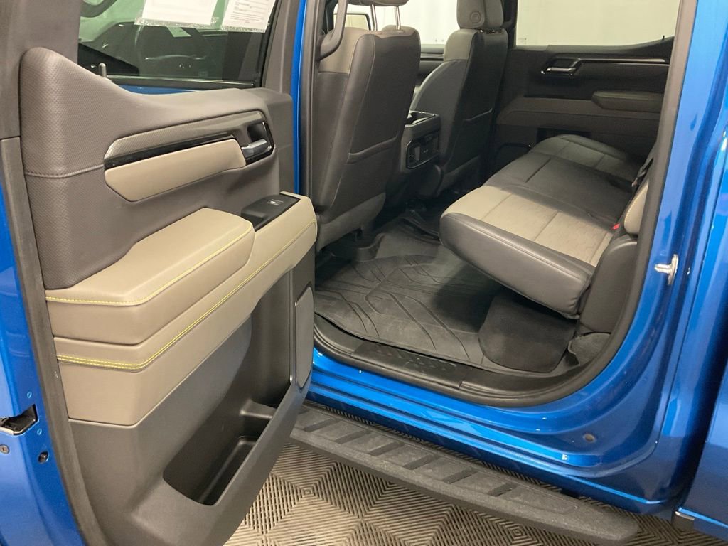 Used 2022 Chevrolet Silverado 1500 ZR2 w/ Technology Package image 24
