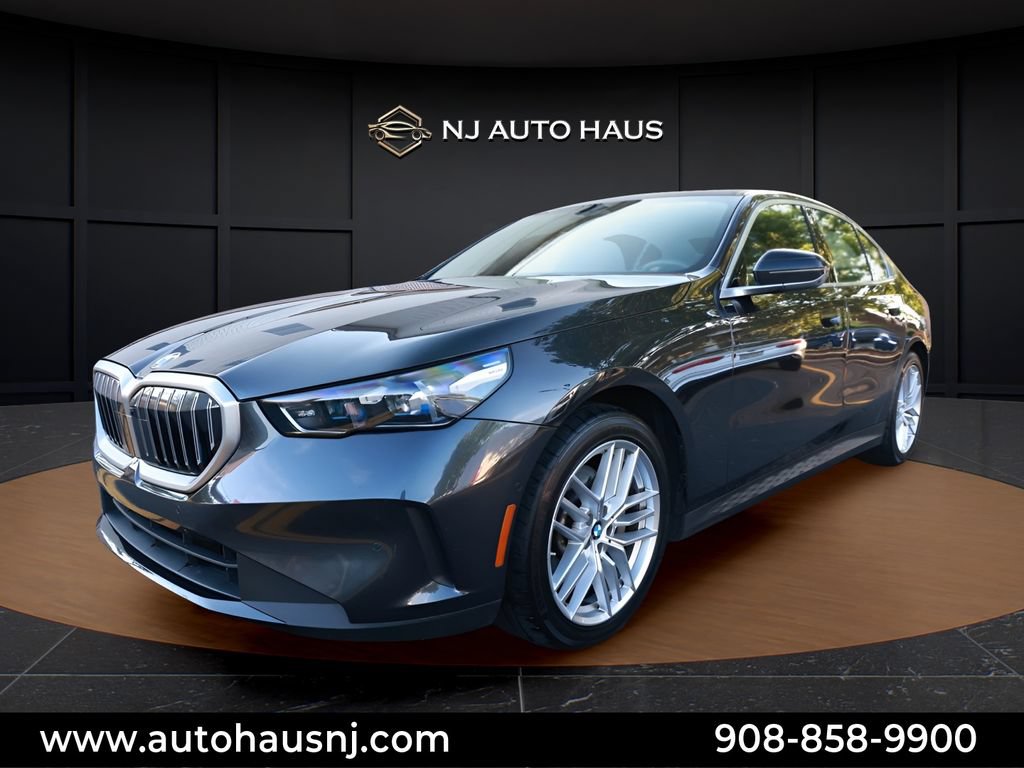 Used 2025 BMW 530i RWD image 5