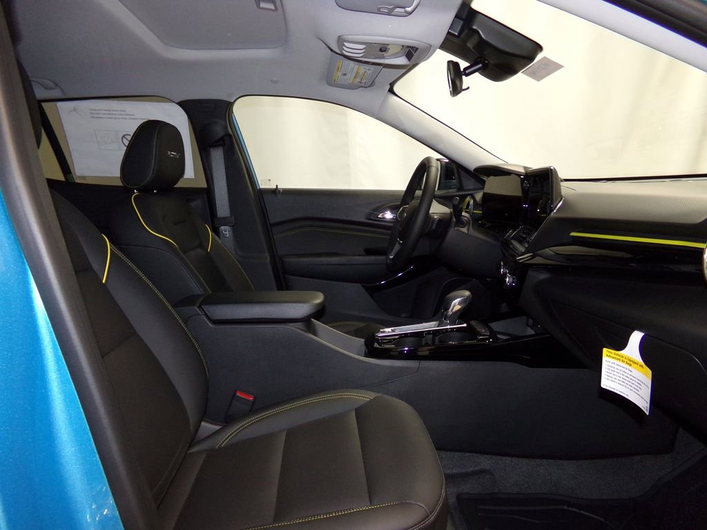 New 2025 Chevrolet Trax ACTIV w/ Sunroof Package image 8