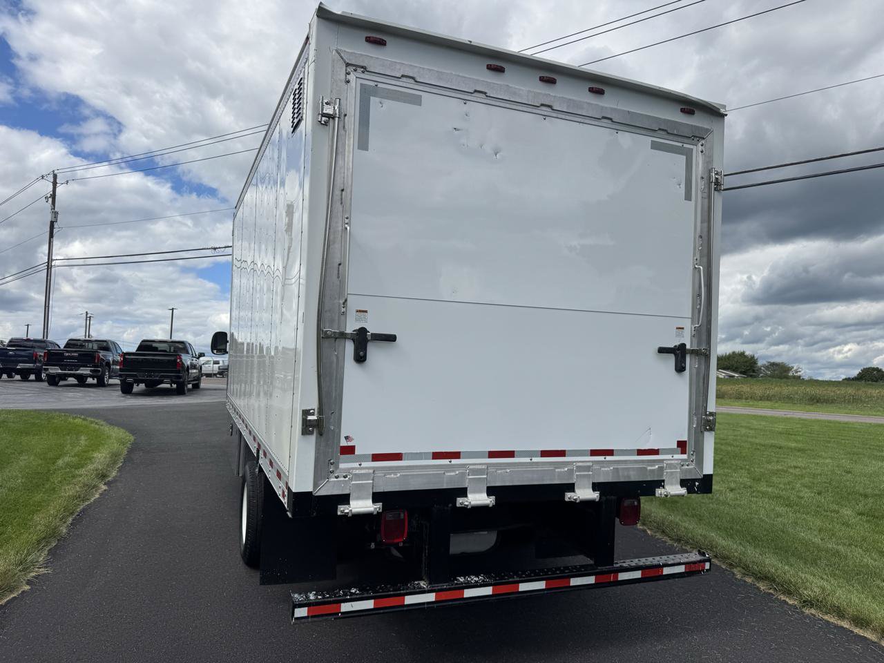 Used 2019 Ford E-450 and Econoline 450 Super Duty w/ Power Windows & Locks Group RWD image 7