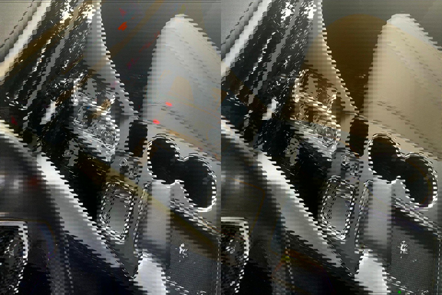 Used 2023 Acura MDX SH-AWD w/ Technology Package image 19