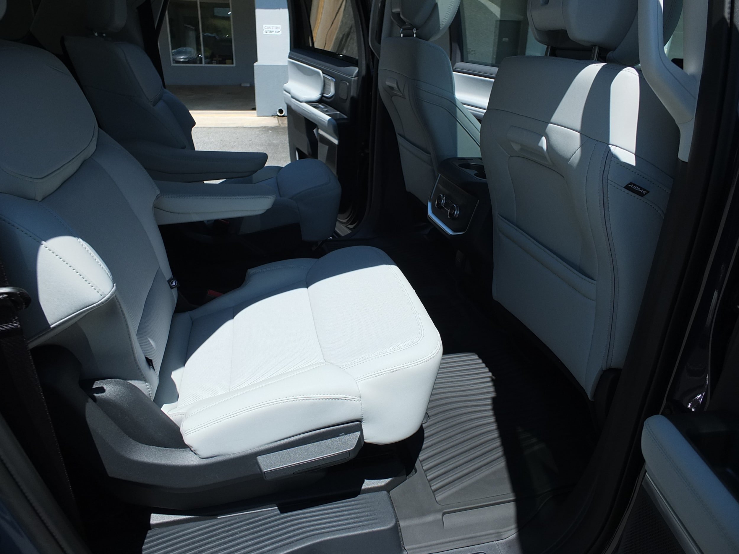 New 2027 Ford Expedition Max Platinum AWD/4WD image 14