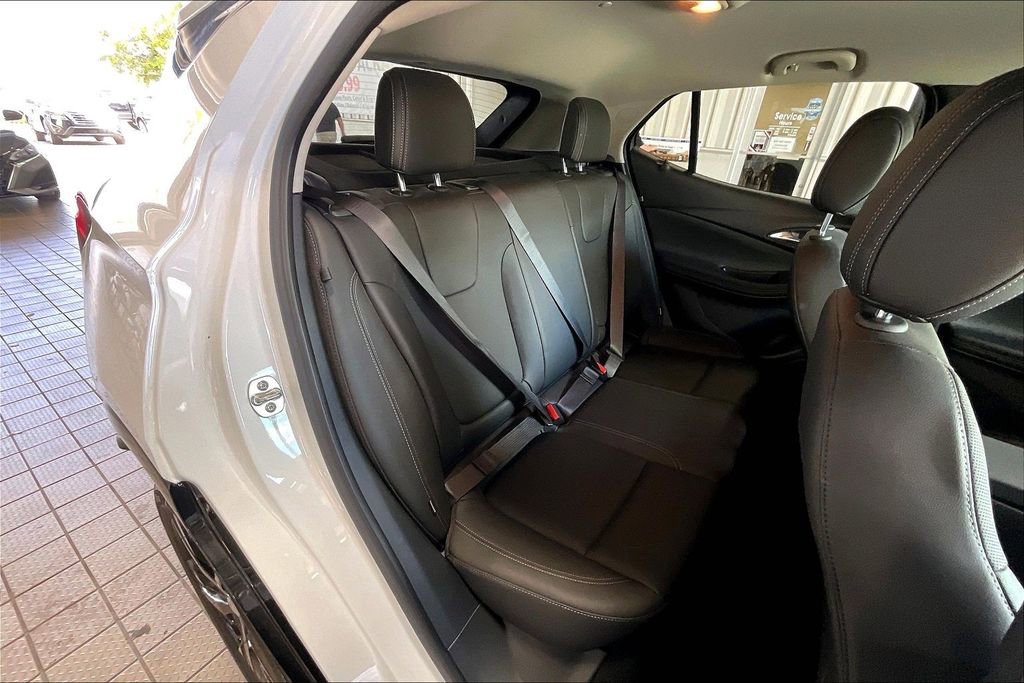 Used 2024 Buick Encore GX Sport Touring image 15