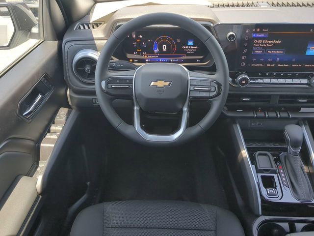 New 2025 Chevrolet Colorado LT RWD image 15