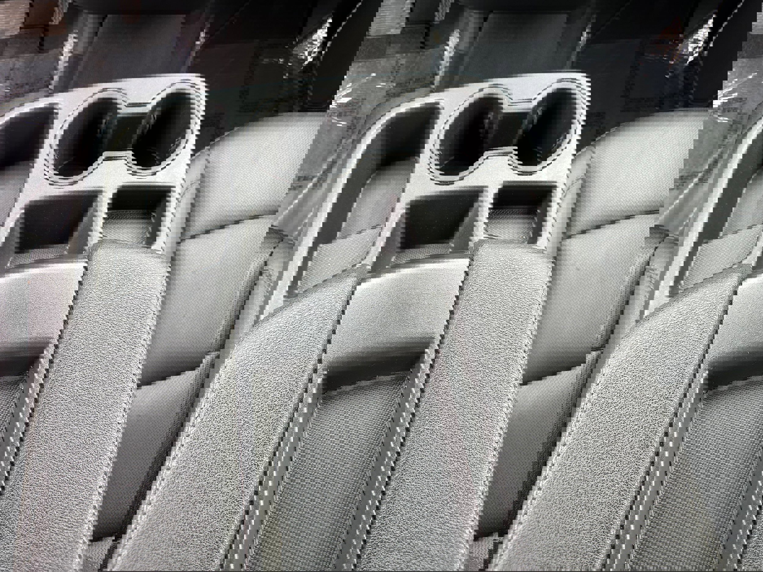 Used 2025 GMC Sierra 1500 SLT image 32