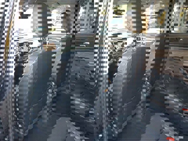 Used 2021 Volkswagen Atlas SEL R-Line image 10