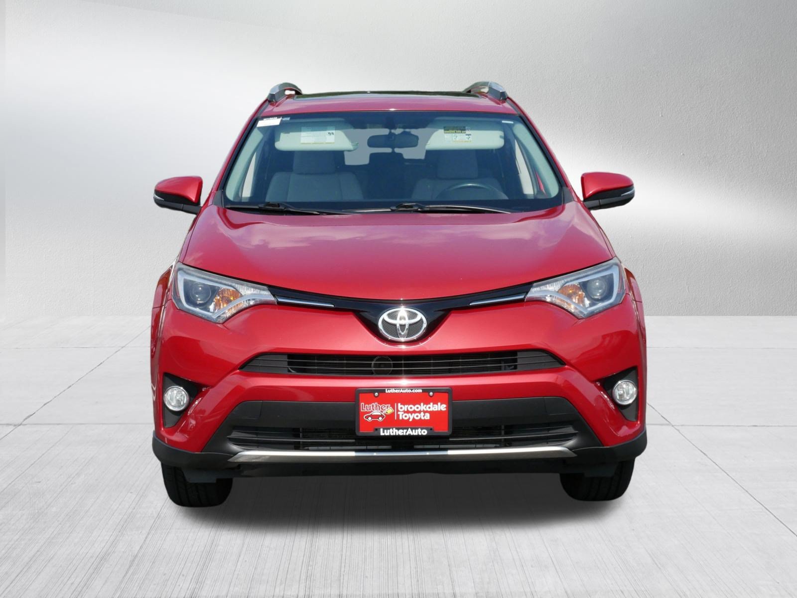 Used 2016 Toyota RAV4 XLE AWD/4WD image 2