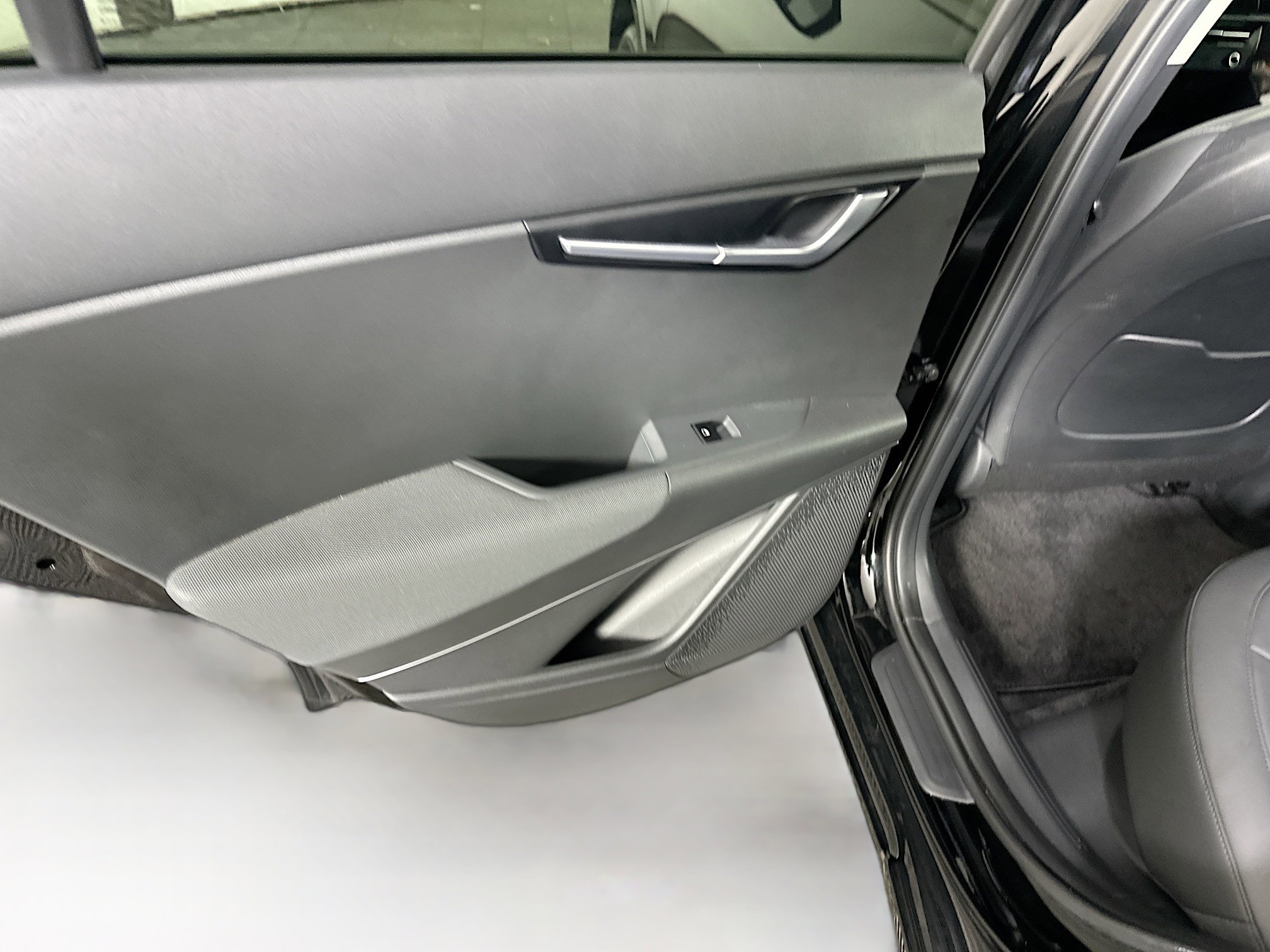 Used 2023 Kia Niro Wind FWD image 26