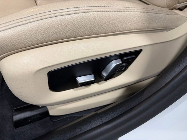 Used 2018 BMW 530i xDrive w/ Premium Package AWD/4WD image 24