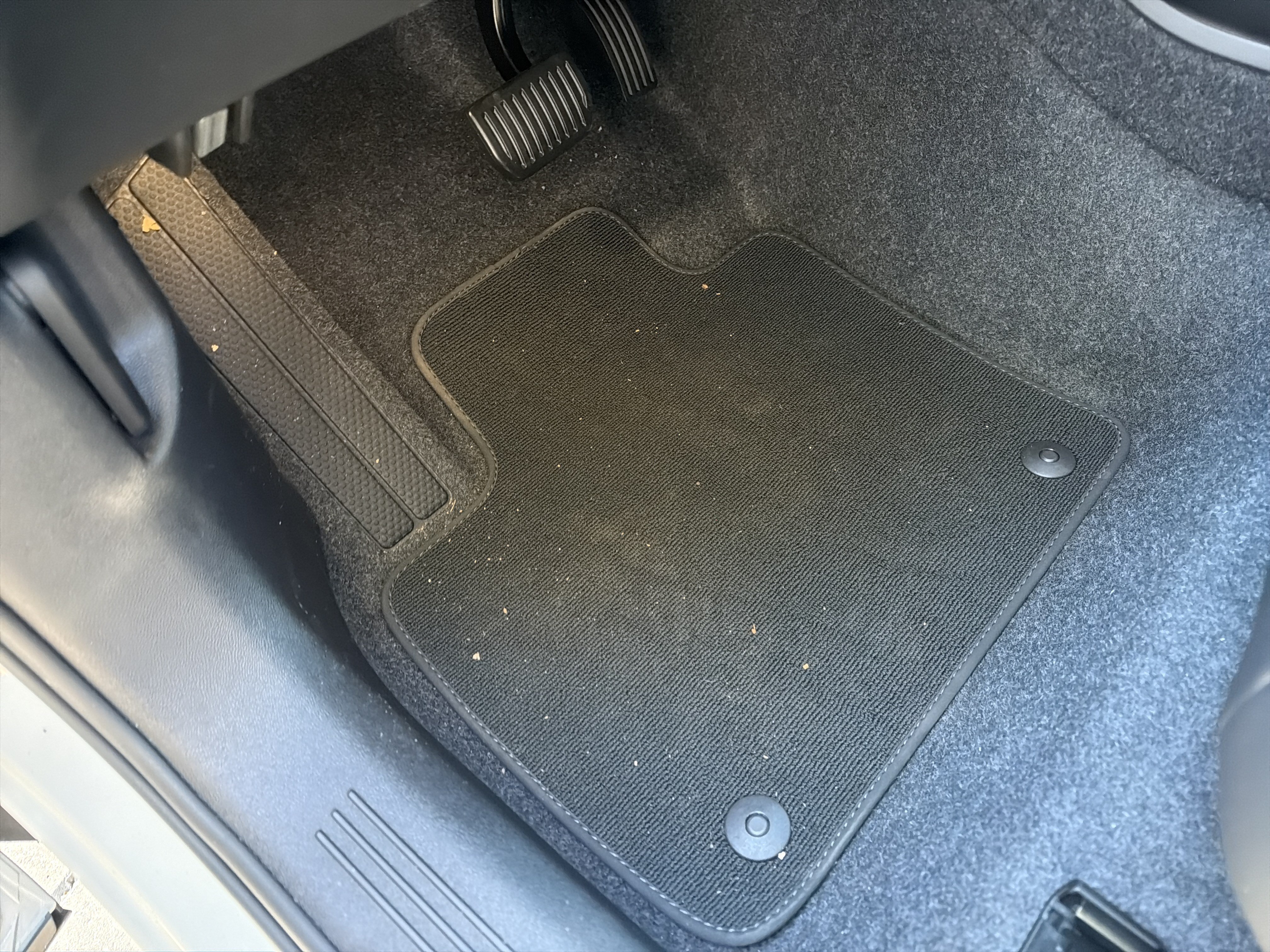 New 2026 Volvo XC40 B4 Core FWD image 16