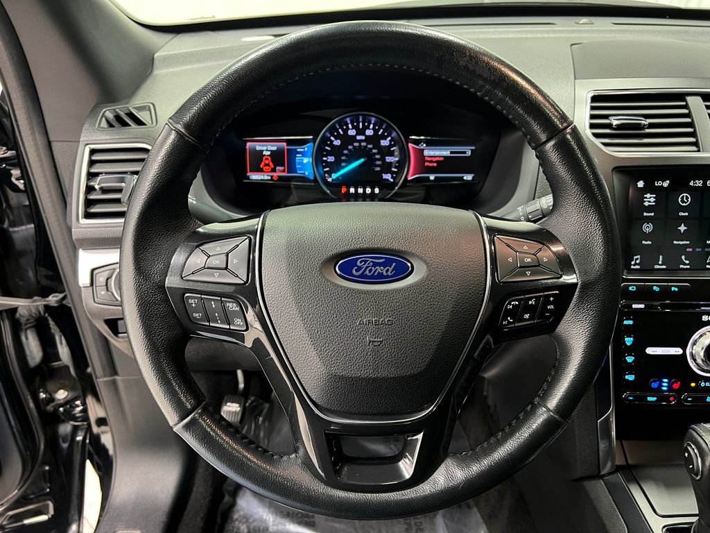 Used 2018 Ford Explorer Limited w/ Equipment Group 301A image 23