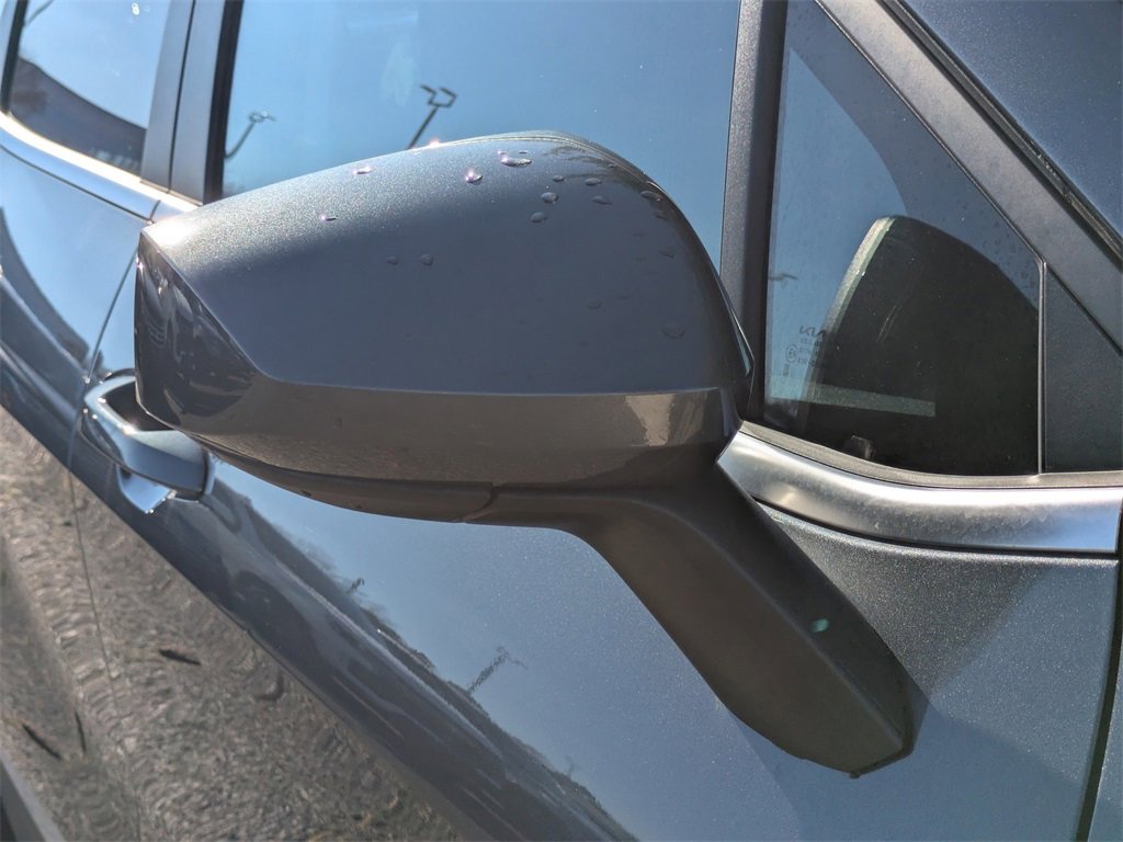 Used 2023 Kia Sportage LX image 12