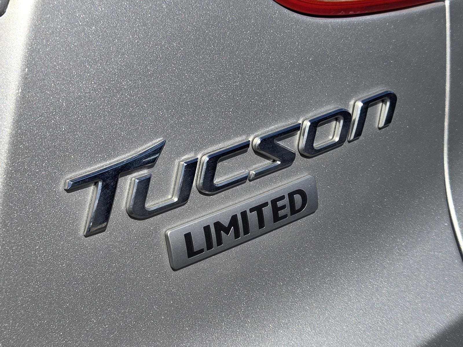 Used 2013 Hyundai Tucson Limited FWD image 12