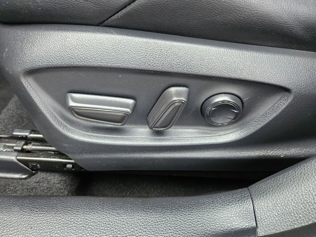 Used 2021 Toyota Corolla XSE w/ Carpet Mat Package (TMS) image 13