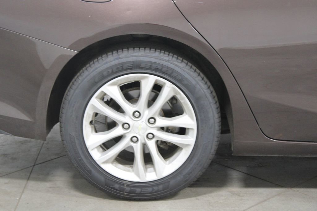 Used 2016 Chevrolet Malibu LT FWD image 13