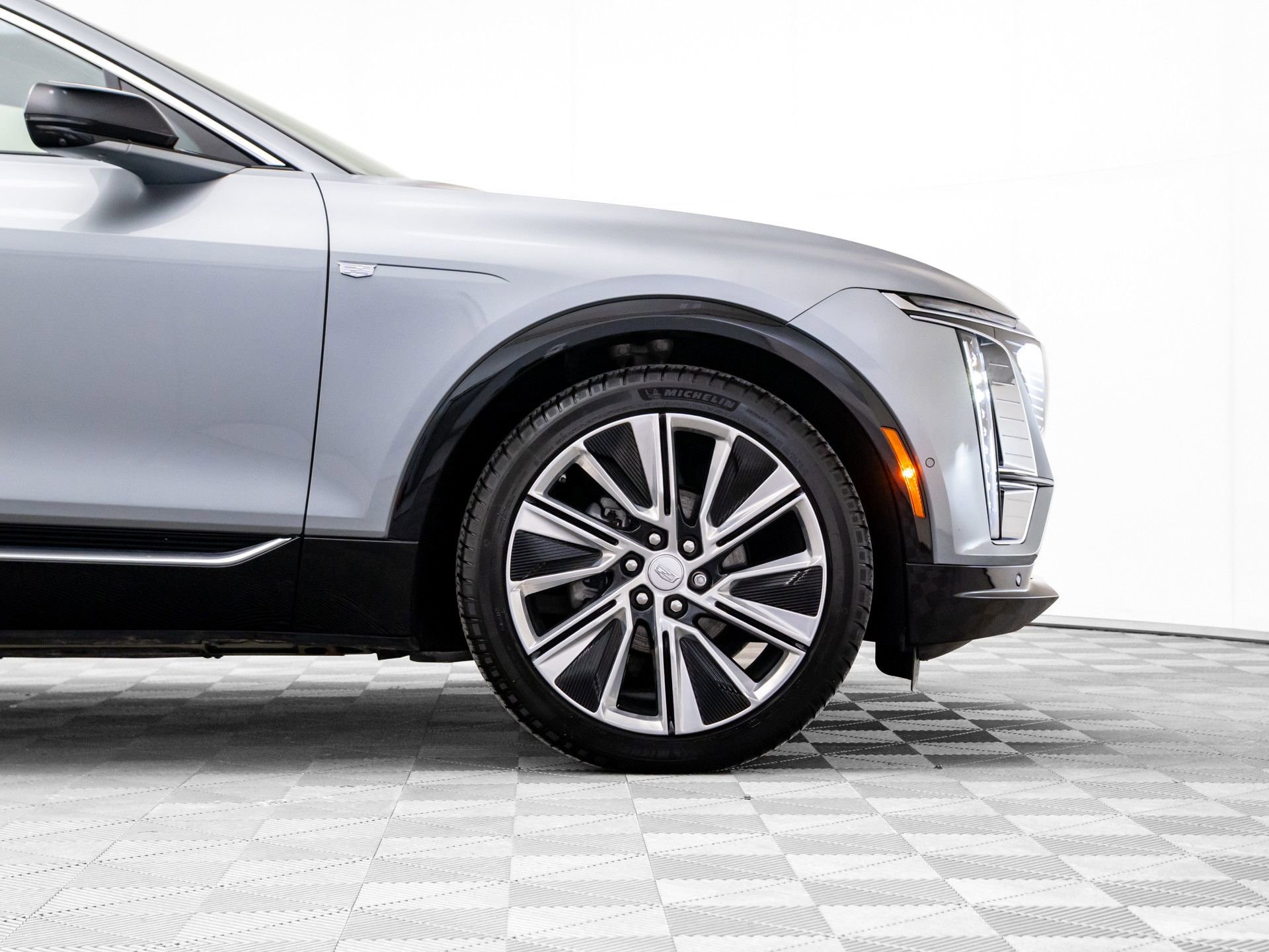 Certified 2024 Cadillac Lyriq Luxury w/ LPO, Floor Liner Package image 34