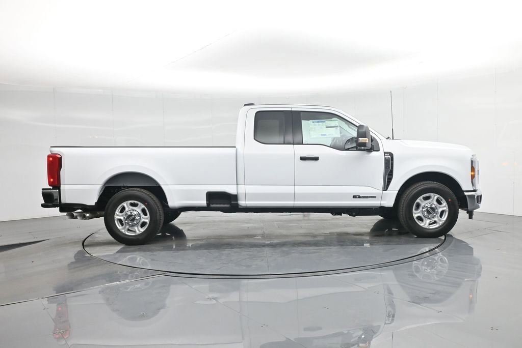New 2026 Ford F350 XLT image 29