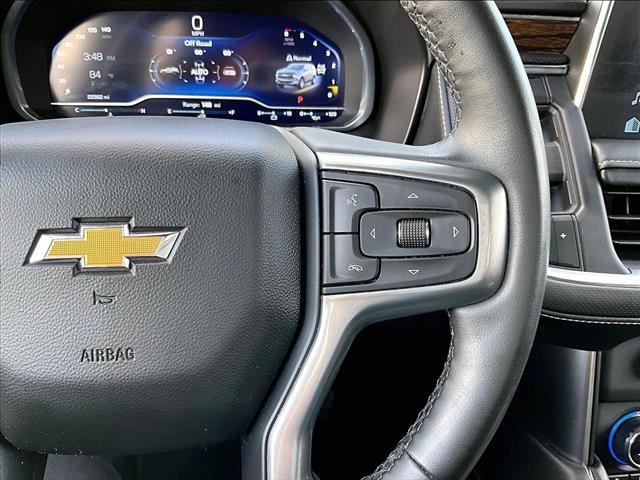 Used 2023 Chevrolet Suburban Premier AWD/4WD image 21
