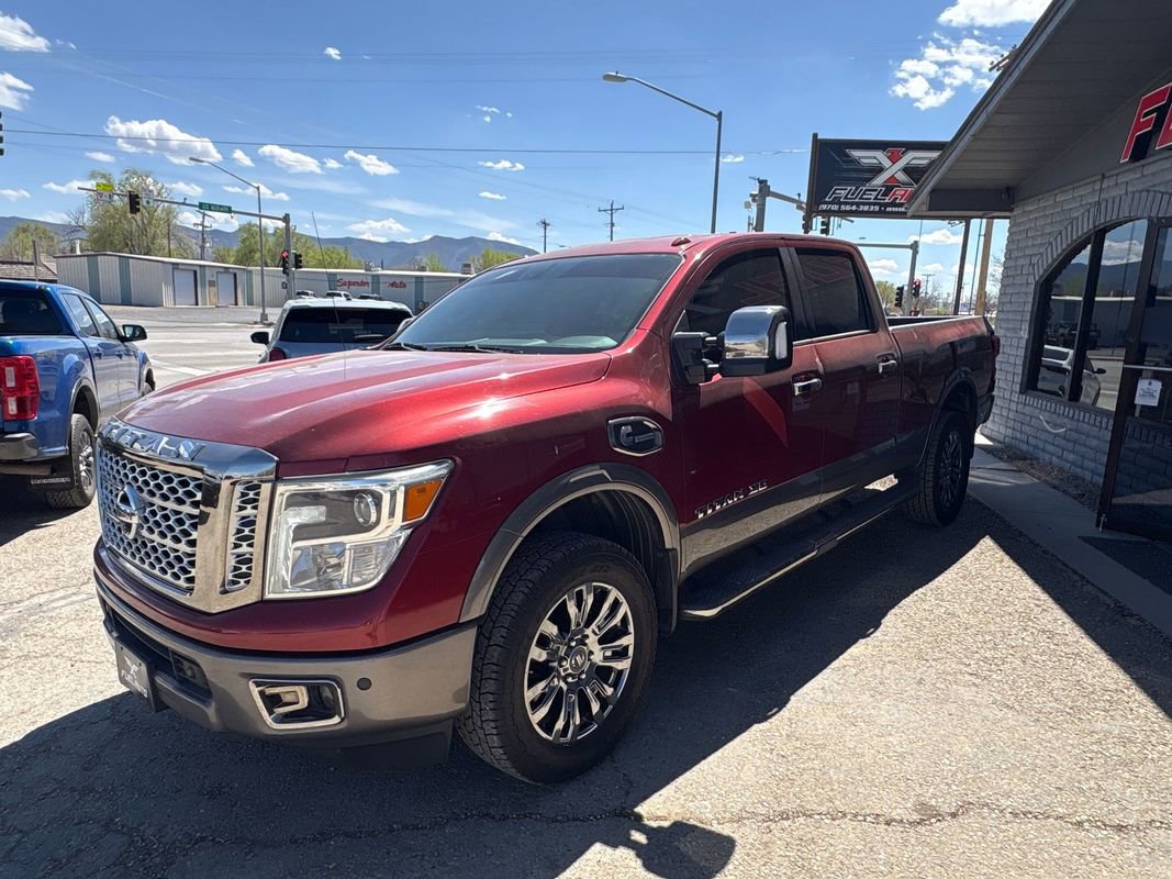 Used 2017 Nissan Titan Platinum Reserve image 6