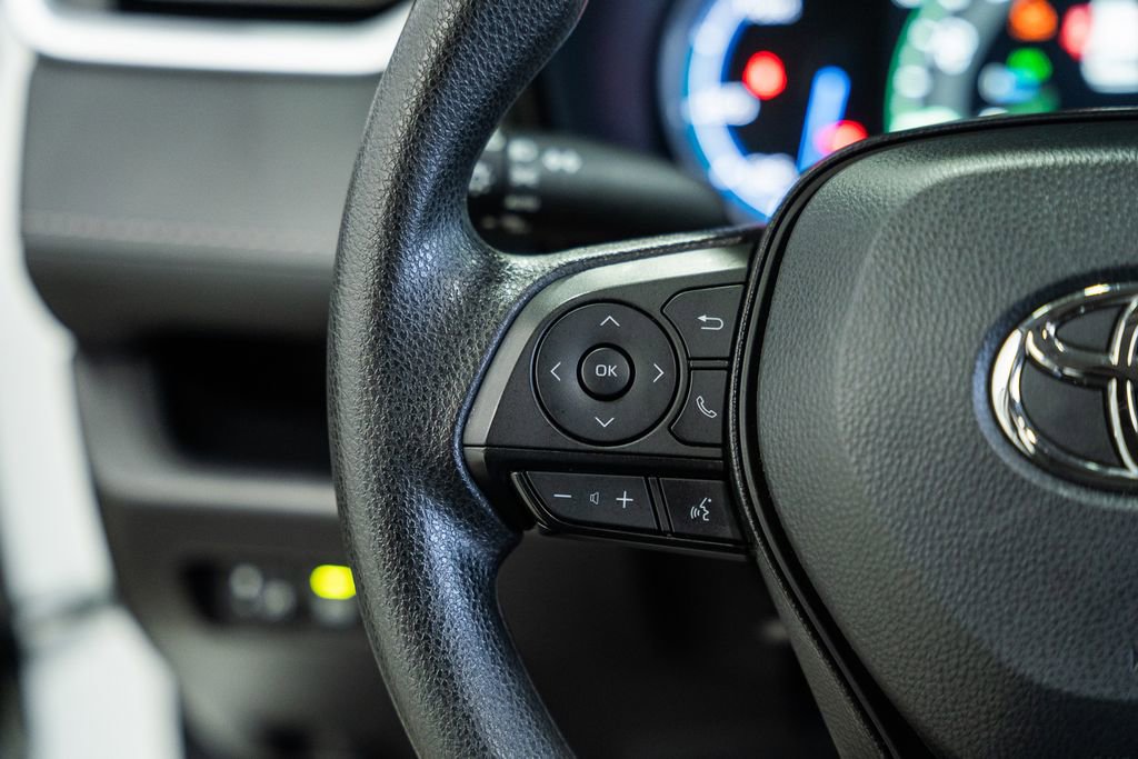 Used 2025 Toyota RAV4 XLE image 24