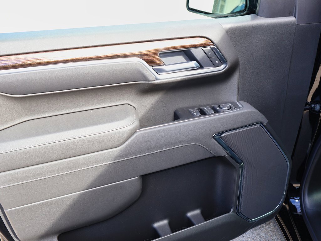 New 2026 GMC Sierra 1500 Elevation image 9